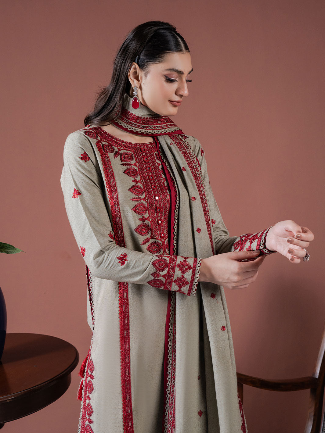 ASIM JOFA-3PC LAWN EMBROIDERED SHIRT WITH LAWN EMBROIDERED DUPATTA AND LAWN TROUSER-BIC-4529