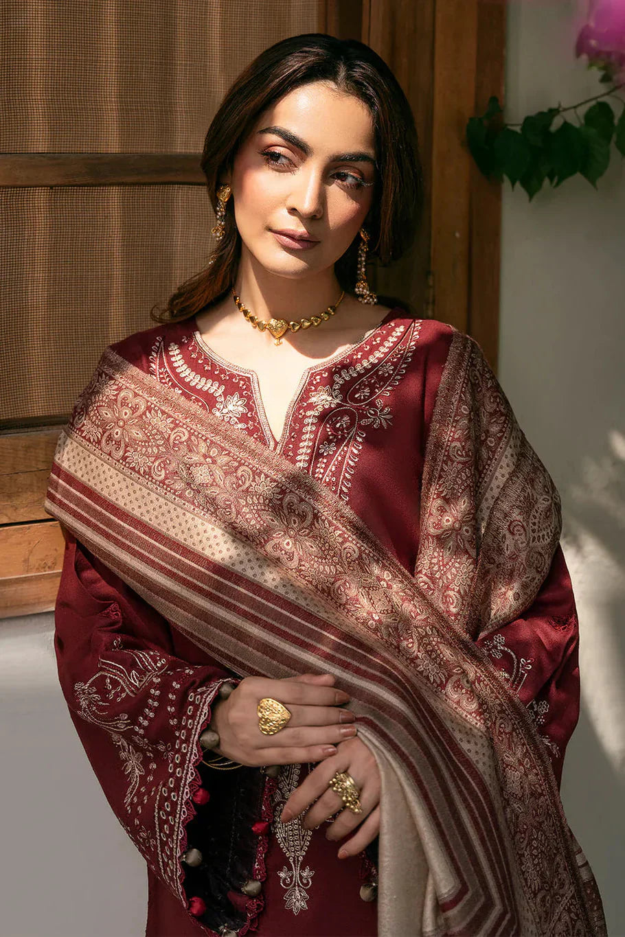IZEL-3PC DHANAK EMBROIDERED SHIRT WITH COURTRAI PRINT SHAWL