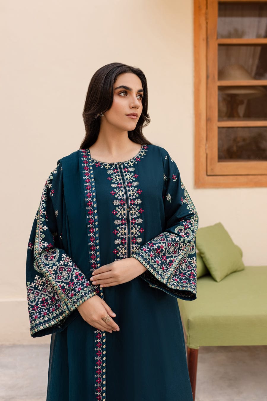 3297 Unstitched Embroidered Lawn Suit 3pc With Bamber Chiffon Embroidered Dupatta