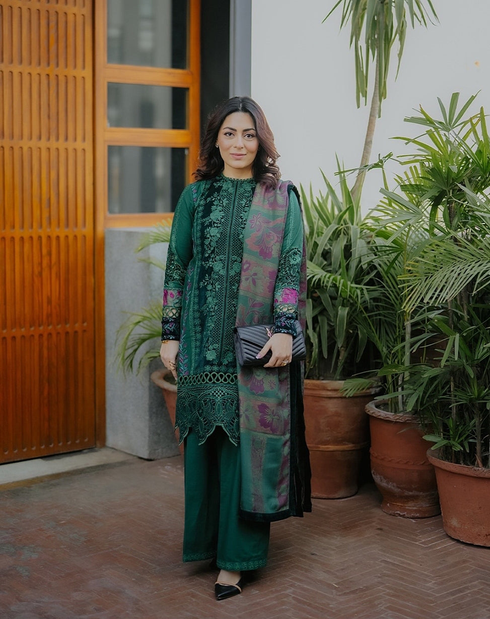 3 Piece - Unstitched Fully Embroidered Lawn Fabric SP-2565