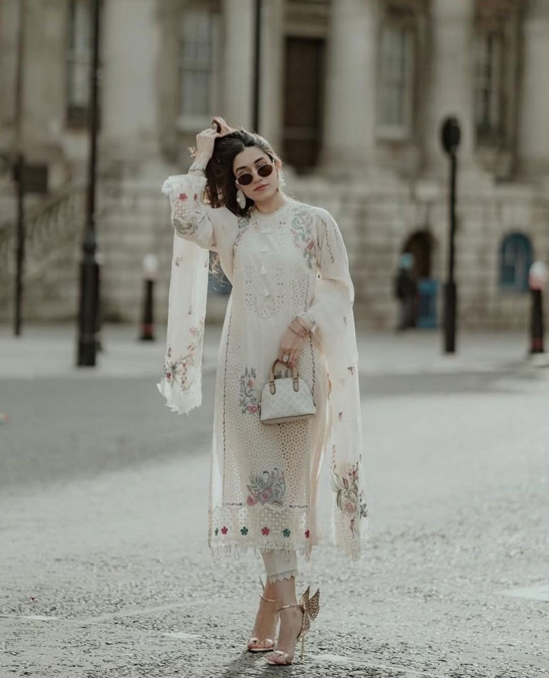 3 Piece - Unstitched Chicken Kari Embroidered Lawn Fabric QL-2605