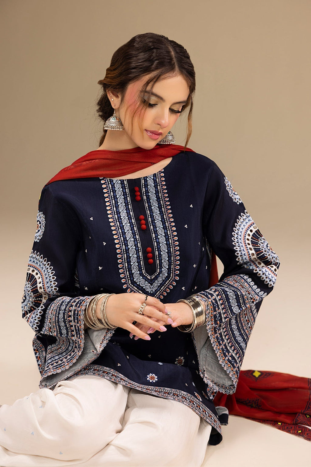 3 Piece - Embroidered Lawn Fabric with Printed Dupatta RR-610