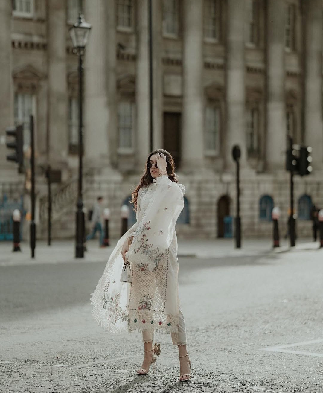 3 Piece - Unstitched Chicken Kari Embroidered Lawn Fabric QL-2605