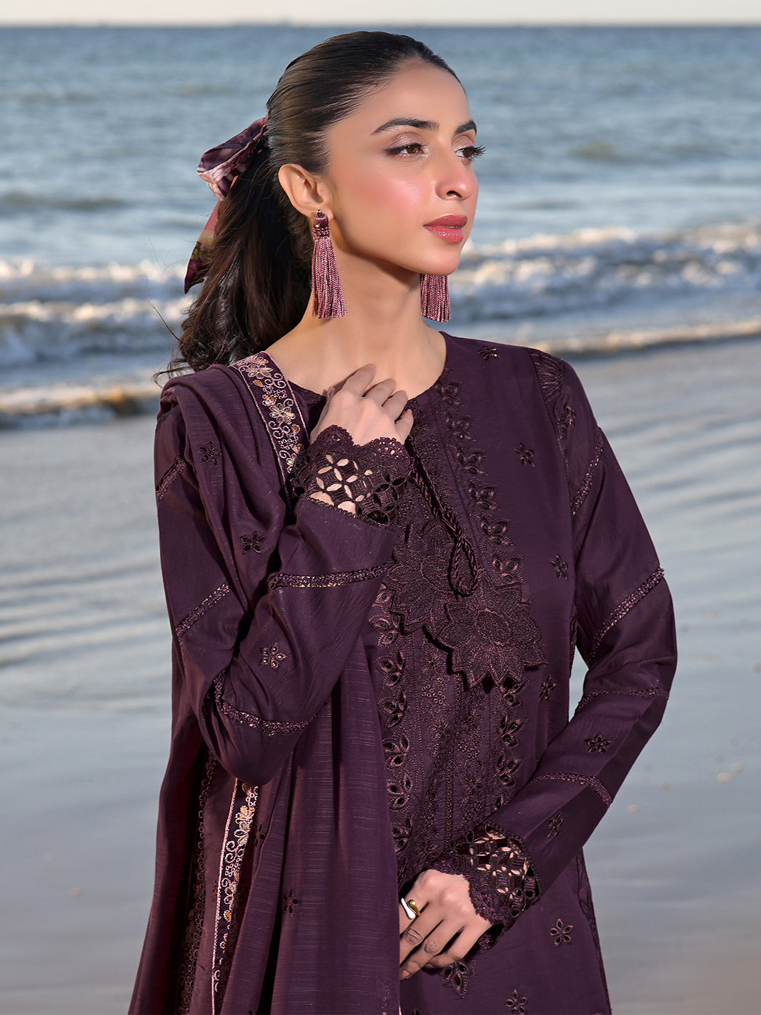 3 Piece - Unstitched Fully Embroided Lawn Fabric IZ-813